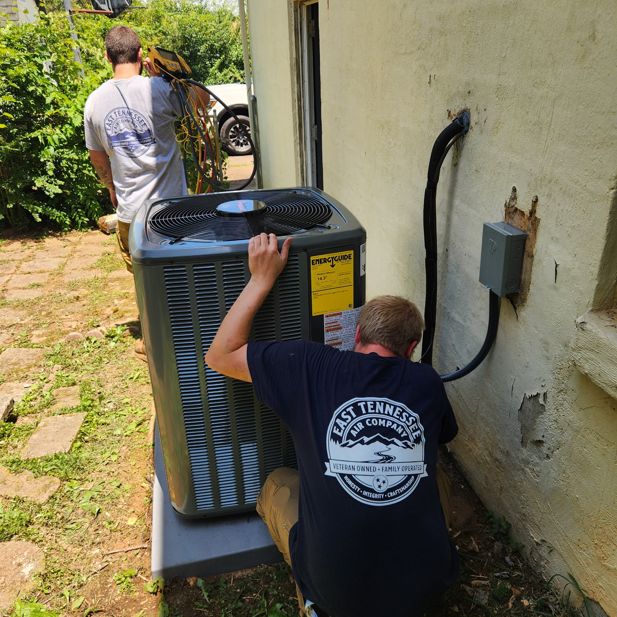 Residential air conditioning unit installed by East Tennessee Air Company, Knox County